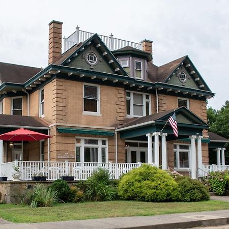 Elk River Hotel & Cafe Sutton Extérieur photo