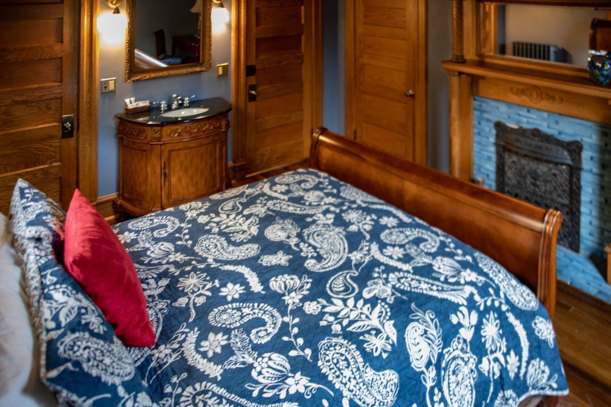 Elk River Hotel & Cafe Sutton Extérieur photo